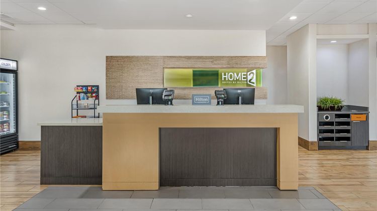 Home2 Suites by Hilton Dallas/DeSoto Lobby