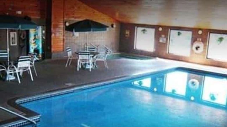 <b>Baymont Inn & Suites Bloomington MSP Apt Pool</b>. Images powered by <a href="https://iceportal.shijigroup.com/" title="IcePortal" target="_blank">IcePortal</a>.
