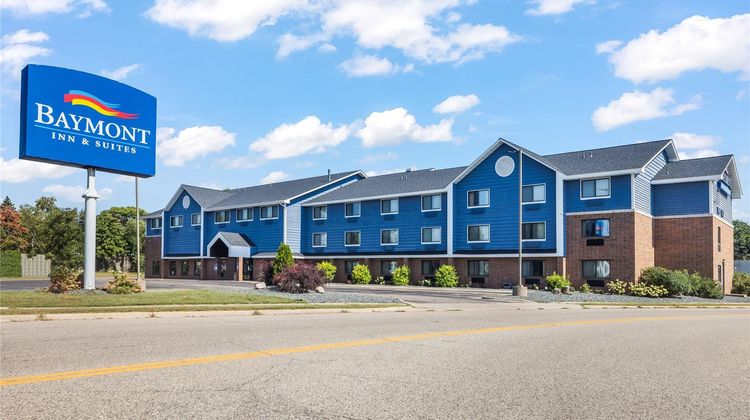 Baymont Inn & Suites Bloomington MSP Apt Exterior