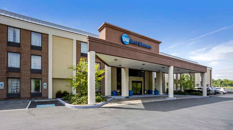 <b>Best Western Harrisburg North Hotel Exterior</b>. Images powered by <a href="https://iceportal.shijigroup.com/" title="IcePortal" target="_blank">IcePortal</a>.