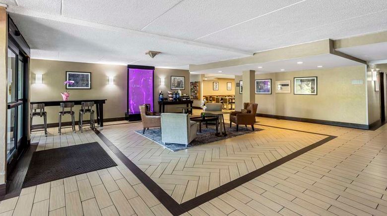 <b>Best Western Harrisburg North Hotel Lobby</b>. Images powered by <a href="https://iceportal.shijigroup.com/" title="IcePortal" target="_blank">IcePortal</a>.