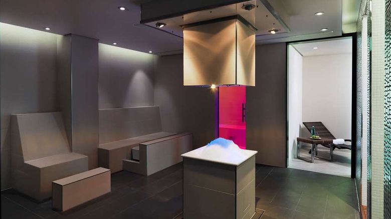 <b>H10 Berlin Kudamm Spa</b>. Images powered by <a href="https://iceportal.shijigroup.com/" title="IcePortal" target="_blank">IcePortal</a>.