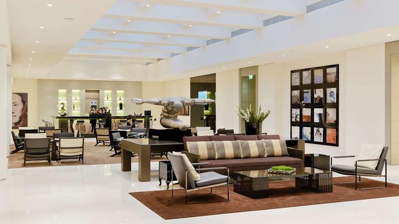 <b>H10 Berlin Kudamm Lobby</b>. Images powered by <a href="https://iceportal.shijigroup.com/" title="IcePortal" target="_blank">IcePortal</a>.