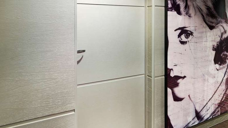 <b>H10 Berlin Kudamm Room</b>. Images powered by <a href="https://iceportal.shijigroup.com/" title="IcePortal" target="_blank">IcePortal</a>.