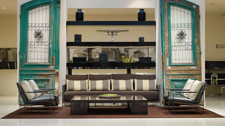 <b>H10 Berlin Kudamm Lobby</b>. Images powered by <a href="https://iceportal.shijigroup.com/" title="IcePortal" target="_blank">IcePortal</a>.
