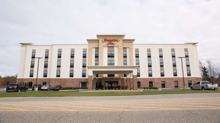 Hampton Inn & Suites Big Rapids Exterior