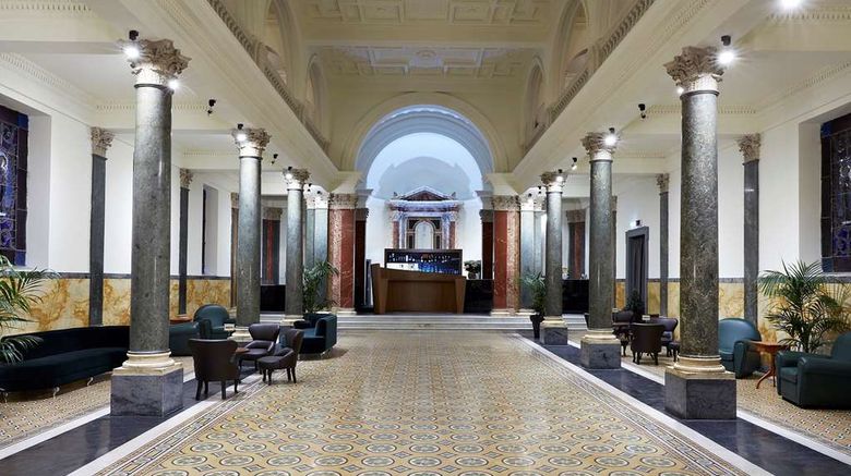 <b>Hotel The Building Lobby</b>. Images powered by <a href="https://iceportal.shijigroup.com/" title="IcePortal" target="_blank">IcePortal</a>.