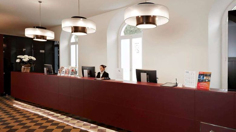 <b>Hotel The Building Lobby</b>. Images powered by <a href="https://iceportal.shijigroup.com/" title="IcePortal" target="_blank">IcePortal</a>.