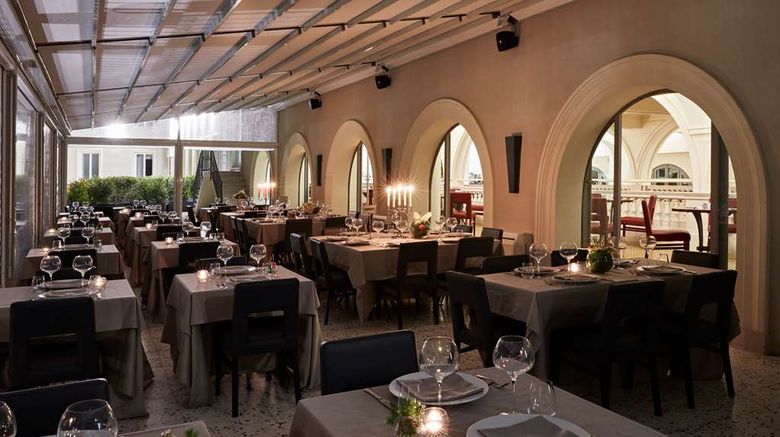 <b>Hotel The Building Restaurant</b>. Images powered by <a href="https://iceportal.shijigroup.com/" title="IcePortal" target="_blank">IcePortal</a>.