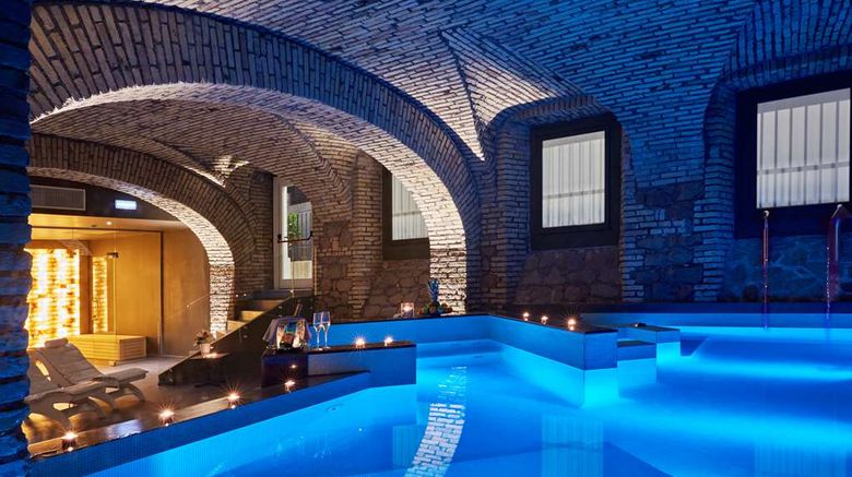 <b>Hotel The Building Spa</b>. Images powered by <a href="https://iceportal.shijigroup.com/" title="IcePortal" target="_blank">IcePortal</a>.