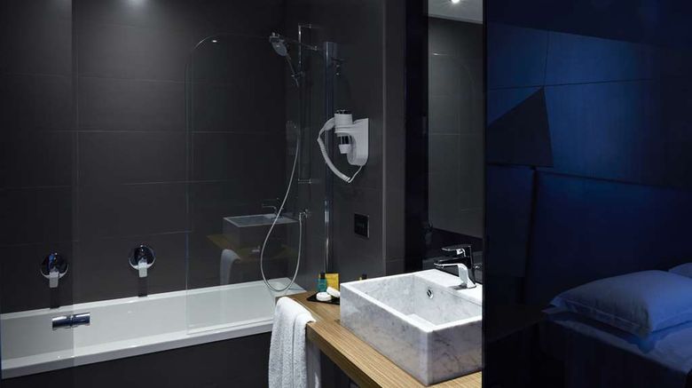 <b>Hotel The Building Room</b>. Images powered by <a href="https://iceportal.shijigroup.com/" title="IcePortal" target="_blank">IcePortal</a>.