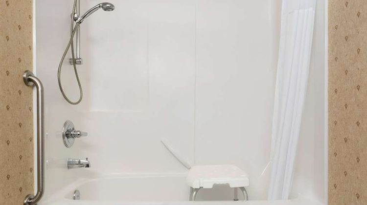 Days Inn & Suites Brooks Room
