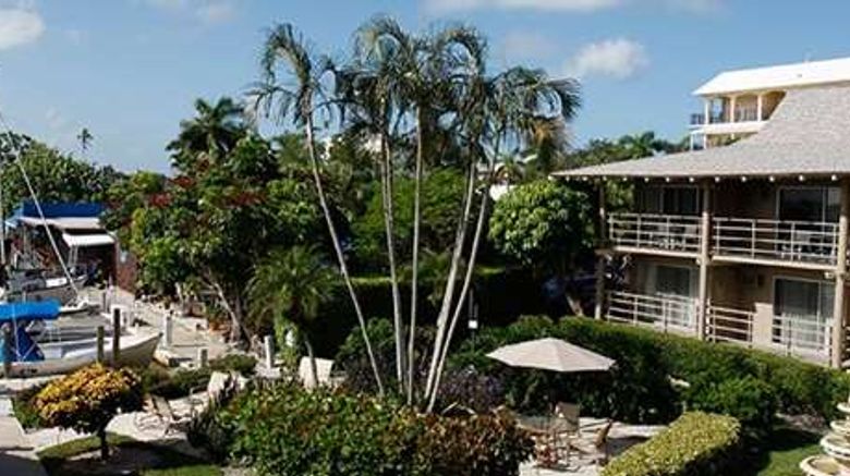 <b>Cove Inn on Naples Bay Exterior</b>. Images powered by <a href="https://iceportal.shijigroup.com/" title="IcePortal" target="_blank">IcePortal</a>.