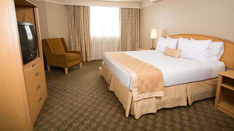 Edmonton Inn & Conference Centre Suite