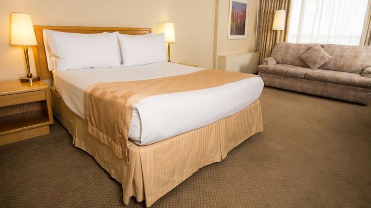 Edmonton Inn & Conference Centre Room