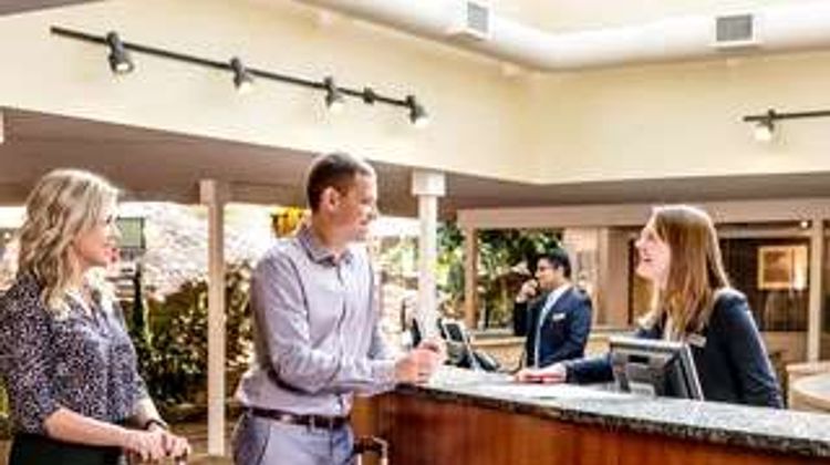 Edmonton Inn & Conference Centre Lobby