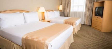 Edmonton Inn & Conference Centre Room