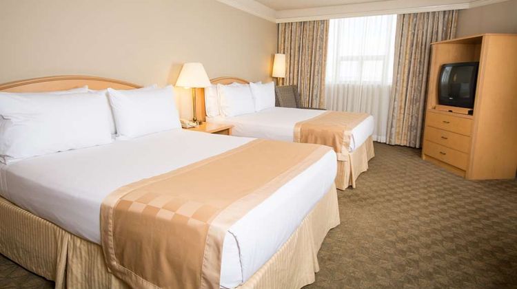 Edmonton Inn & Conference Centre Room