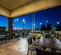 Hyatt Place Delano Exterior