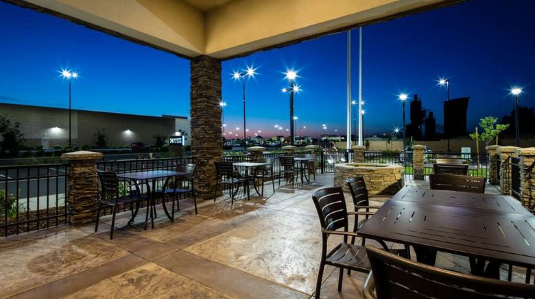 <b>Hyatt Place Delano Exterior</b>. Images powered by <a href="https://iceportal.shijigroup.com/" title="IcePortal" target="_blank">IcePortal</a>.