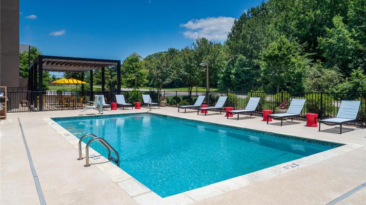 Home2 Suites by Hilton Opelika Pool