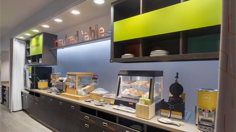 Home2 Suites by Hilton Opelika Restaurant