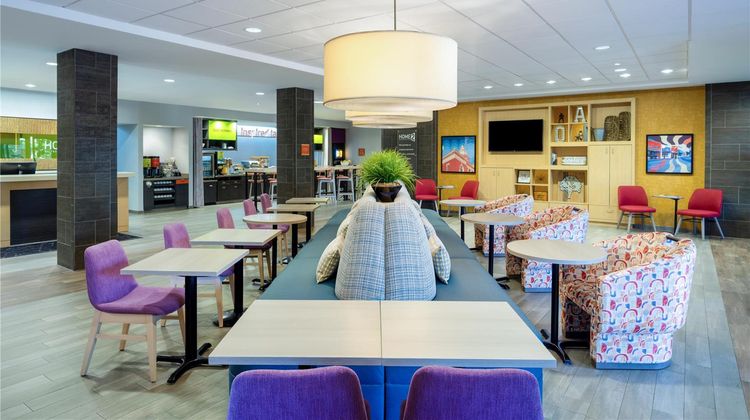Home2 Suites by Hilton Opelika Lobby