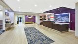 Hampton Inn/Stes Oakwood Village-CLE Lobby