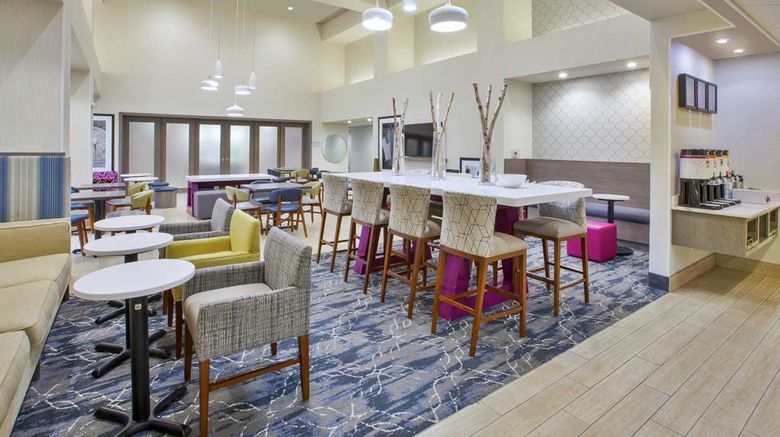 <b>Hampton Inn/Stes Oakwood Village-CLE Lobby</b>. Images powered by <a href="https://iceportal.shijigroup.com/" title="IcePortal" target="_blank">IcePortal</a>.