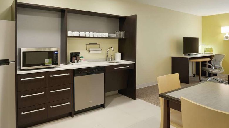 <b>Home2 Suites by Hilton Coralville Room</b>. Images powered by <a href="https://iceportal.shijigroup.com/" title="IcePortal" target="_blank">IcePortal</a>.