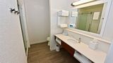 Hampton Inn by Hilton Kirksville Room