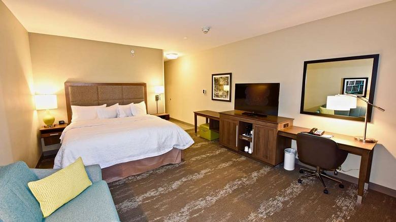 <b>Hampton Inn by Hilton Kirksville Room</b>. Images powered by <a href="https://iceportal.shijigroup.com/" title="IcePortal" target="_blank">IcePortal</a>.
