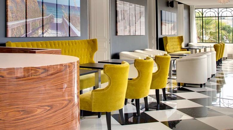 <b>Grand Hotel des Sablettes Plage, Curio Restaurant</b>. Images powered by <a href="https://iceportal.shijigroup.com/" title="IcePortal" target="_blank">IcePortal</a>.