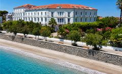 Grand Hotel des Sablettes Plage, Curio