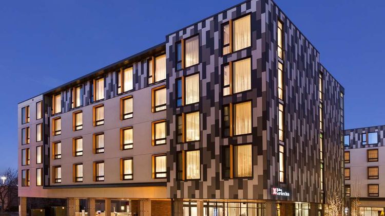 Hilton Garden Inn Boulder Exterior