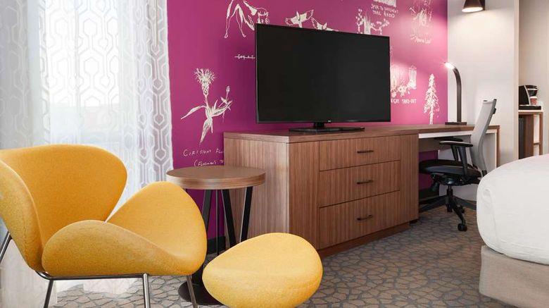 <b>Hilton Garden Inn Boulder Room</b>. Images powered by <a href="https://iceportal.shijigroup.com/" title="IcePortal" target="_blank">IcePortal</a>.