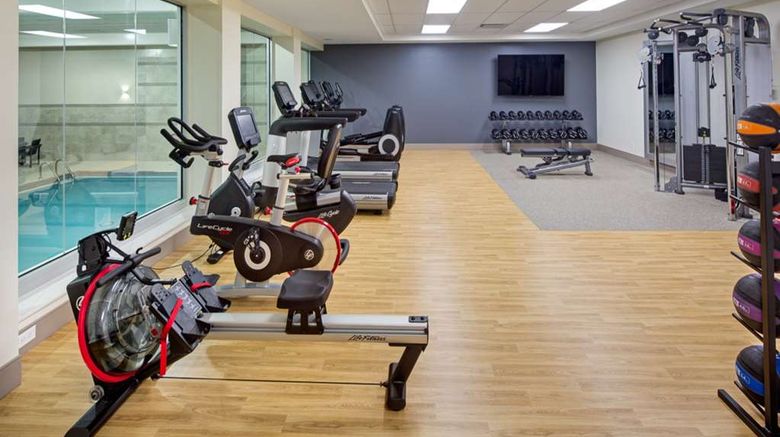 <b>DoubleTree by Hilton Toronto Airport Pool</b>. Images powered by <a href="https://iceportal.shijigroup.com/" title="IcePortal" target="_blank">IcePortal</a>.