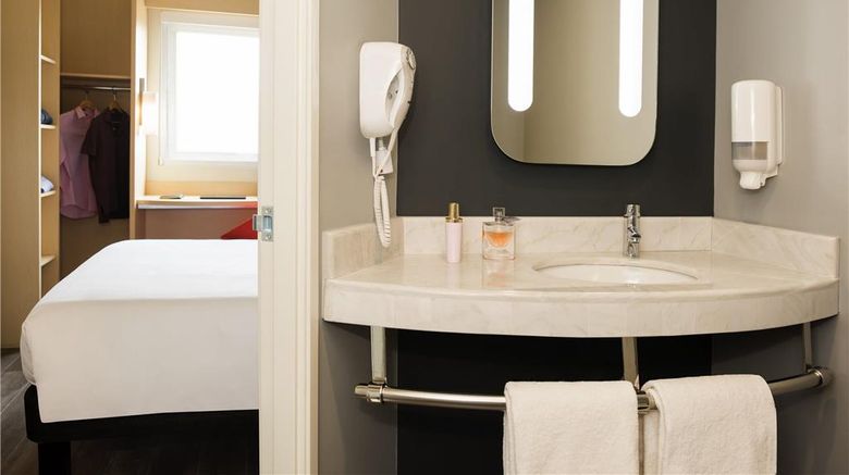 <b>Ibis Irapuato Room</b>. Images powered by <a href="https://iceportal.shijigroup.com/" title="IcePortal" target="_blank">IcePortal</a>.