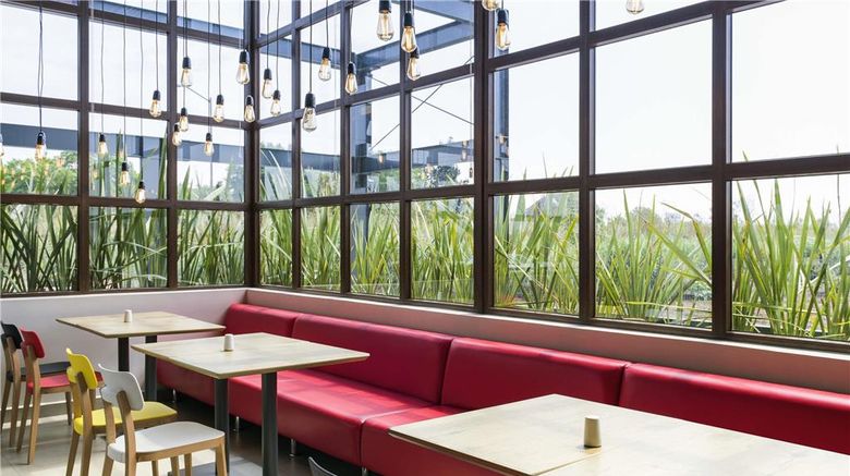 <b>Ibis Irapuato Restaurant</b>. Images powered by <a href="https://iceportal.shijigroup.com/" title="IcePortal" target="_blank">IcePortal</a>.
