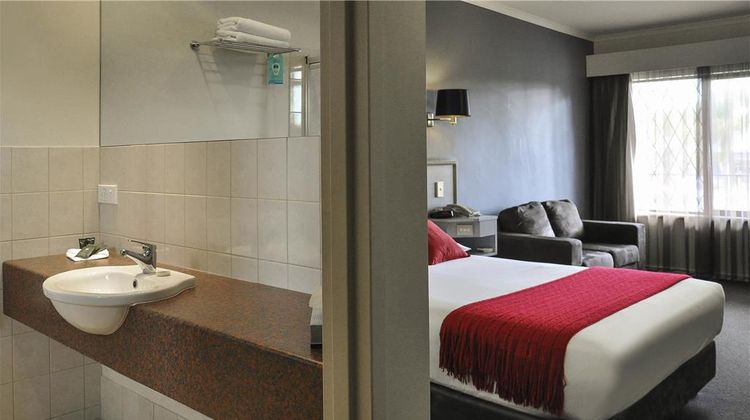 Ibis Styles Adelaide Manor Room