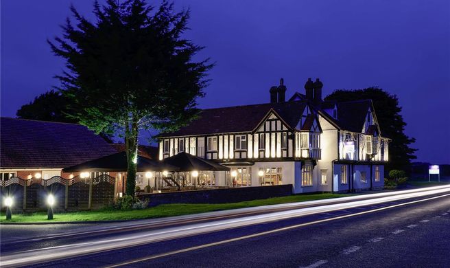 Mercure Thame Lambert Hotel Exterior