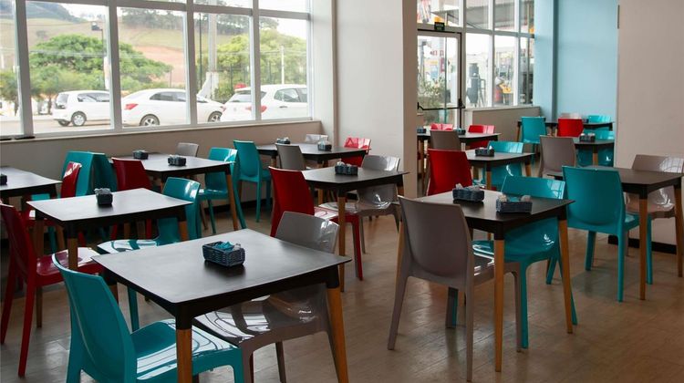 Ibis Budget Manhuacu Restaurant