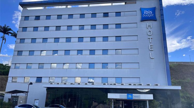 Ibis Budget Manhuacu Exterior