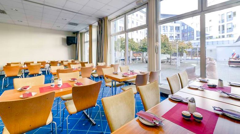 <b>Hotel Leipzig City Nord by Campanile Meeting</b>. Images powered by <a href="https://iceportal.shijigroup.com/" title="IcePortal" target="_blank">IcePortal</a>.