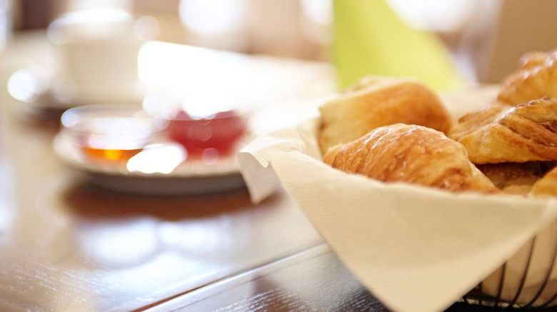 <b>Basic Hotel Ostseehalle Restaurant</b>. Images powered by <a href="https://iceportal.shijigroup.com/" title="IcePortal" target="_blank">IcePortal</a>.