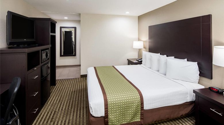 <b>Days Inn Super Star Inn & Suites Room</b>. Images powered by <a href="https://iceportal.shijigroup.com/" title="IcePortal" target="_blank">IcePortal</a>.