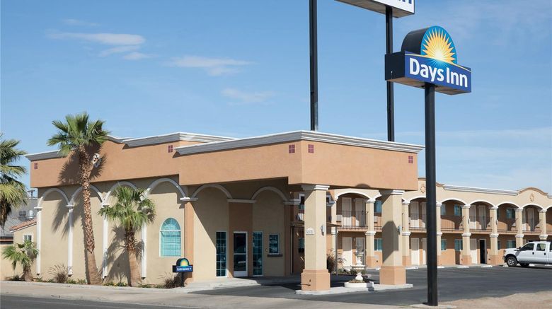 <b>Days Inn Super Star Inn & Suites Exterior</b>. Images powered by <a href="https://iceportal.shijigroup.com/" title="IcePortal" target="_blank">IcePortal</a>.