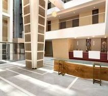 Ramada Constanta Lobby