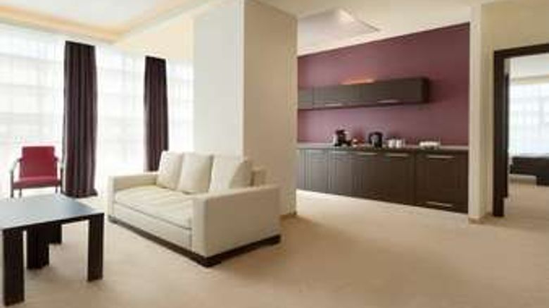 <b>Ramada Constanta Suite</b>. Images powered by <a href="https://iceportal.shijigroup.com/" title="IcePortal" target="_blank">IcePortal</a>.