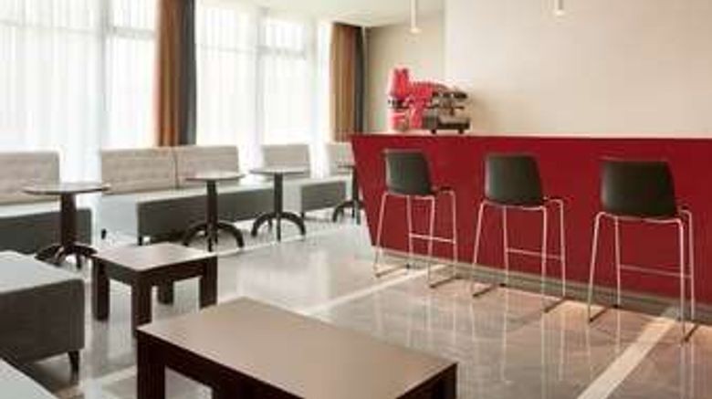 <b>Ramada Constanta Restaurant</b>. Images powered by <a href="https://iceportal.shijigroup.com/" title="IcePortal" target="_blank">IcePortal</a>.